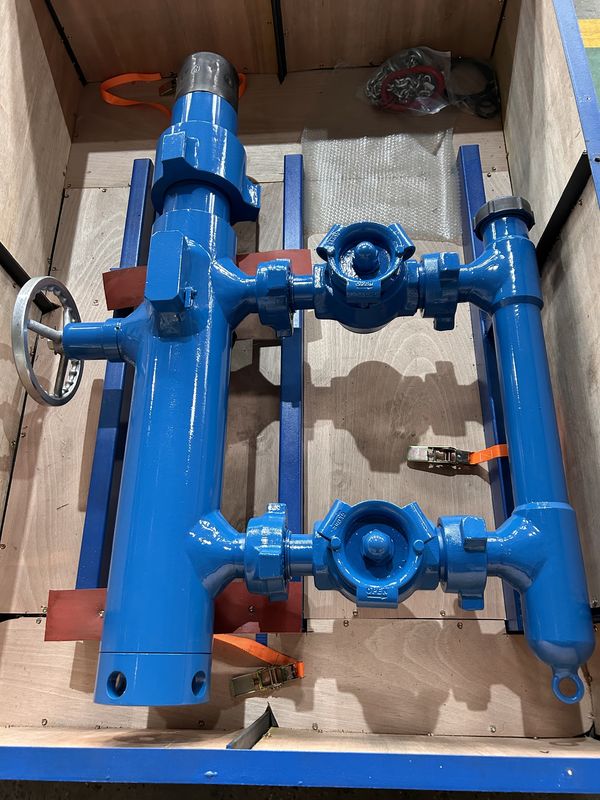 13-3/8' API Casing LTC BTC Buckle متصل شده 35Mpa فشار کار Double Plug Cementing Head با بسته بندی چوبی